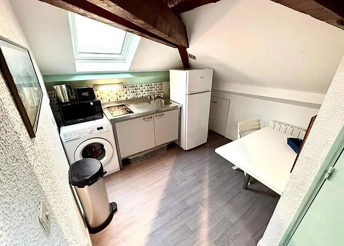 Bright Ideal For 4 In Appartamento Nantes