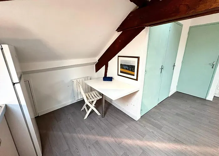 Bright Ideal For 4 In